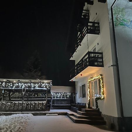 Hotel Casuta De Langa Izvor Moeciu De Sus Exterior foto