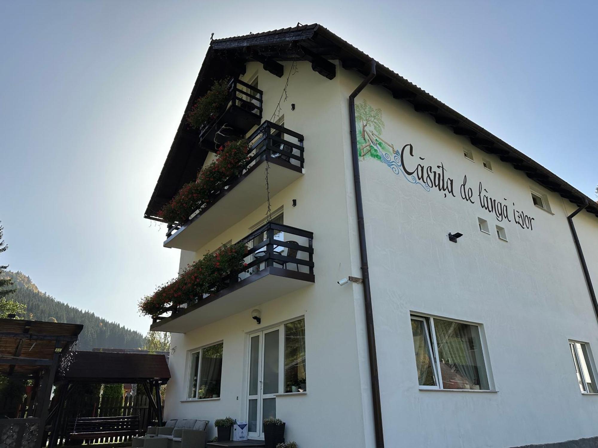 Hotel Casuta De Langa Izvor Moeciu De Sus Exterior foto