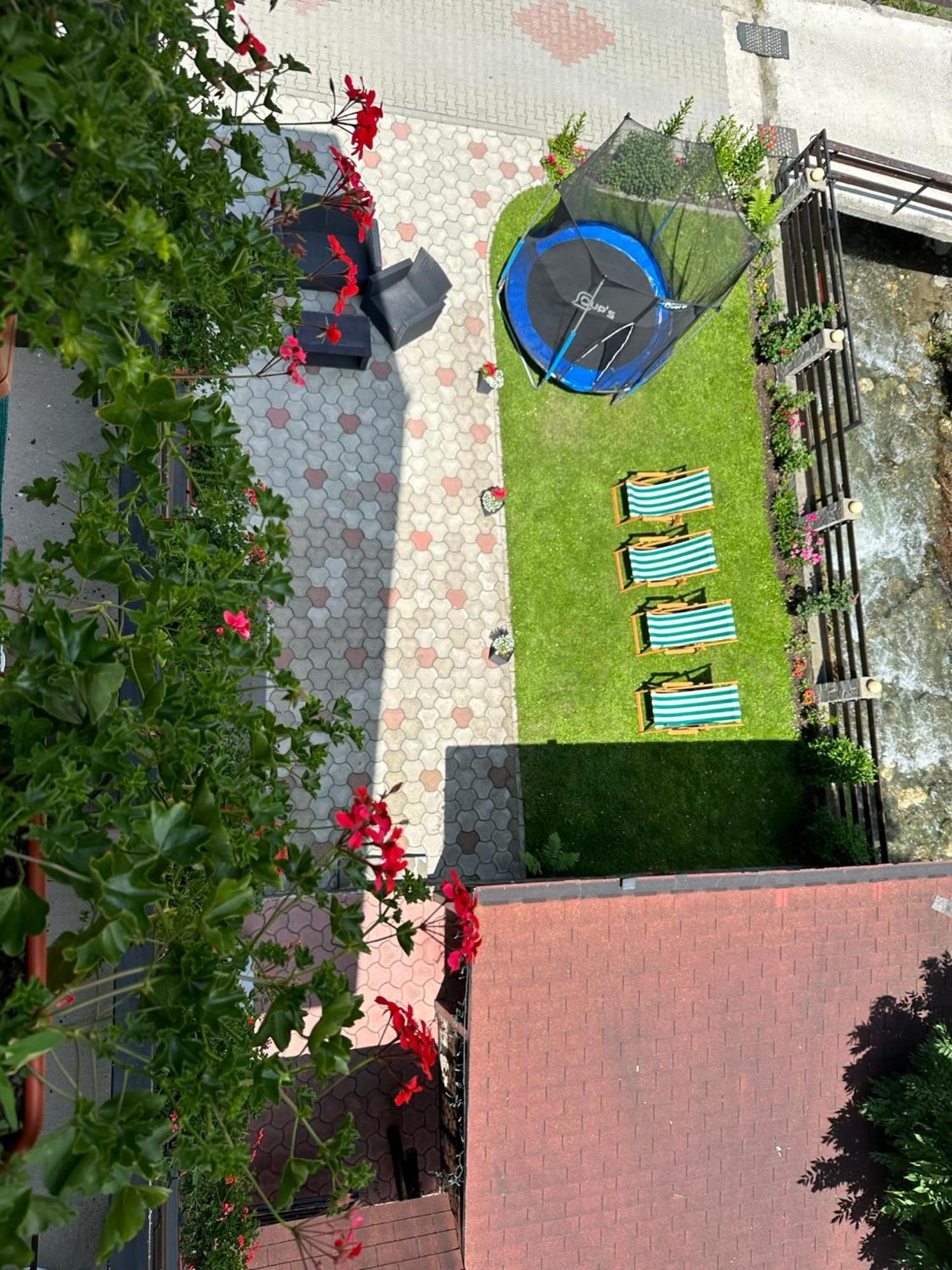 Hotel Casuta De Langa Izvor Moeciu De Sus Exterior foto